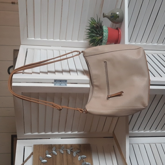 NWT Rosetti Purse with Tassle - Picture 6 of 10